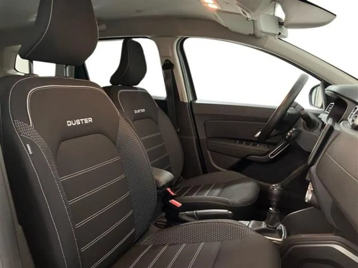 Dacia Duster usata a Como (12)