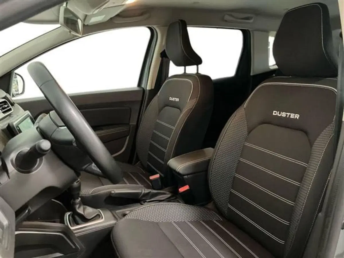 Dacia Duster usata a Como (9)