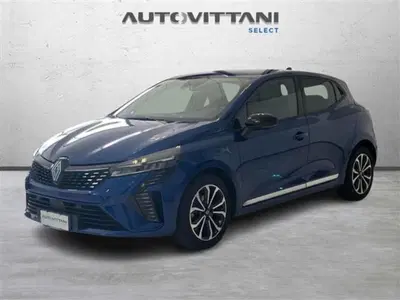 Renault Clio 1.0 tce Techno 90cv del 2025 usata a Como
