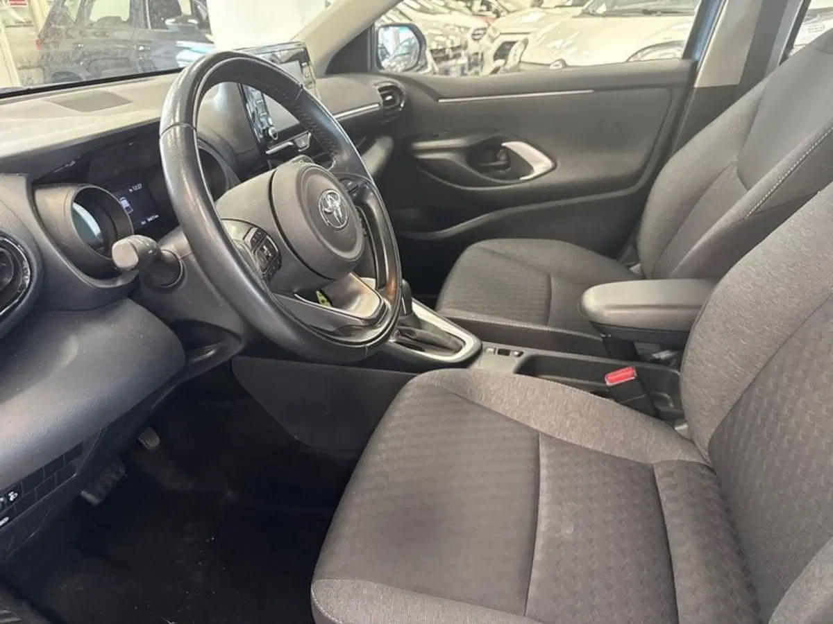 Toyota Yaris usata a Prato (10)