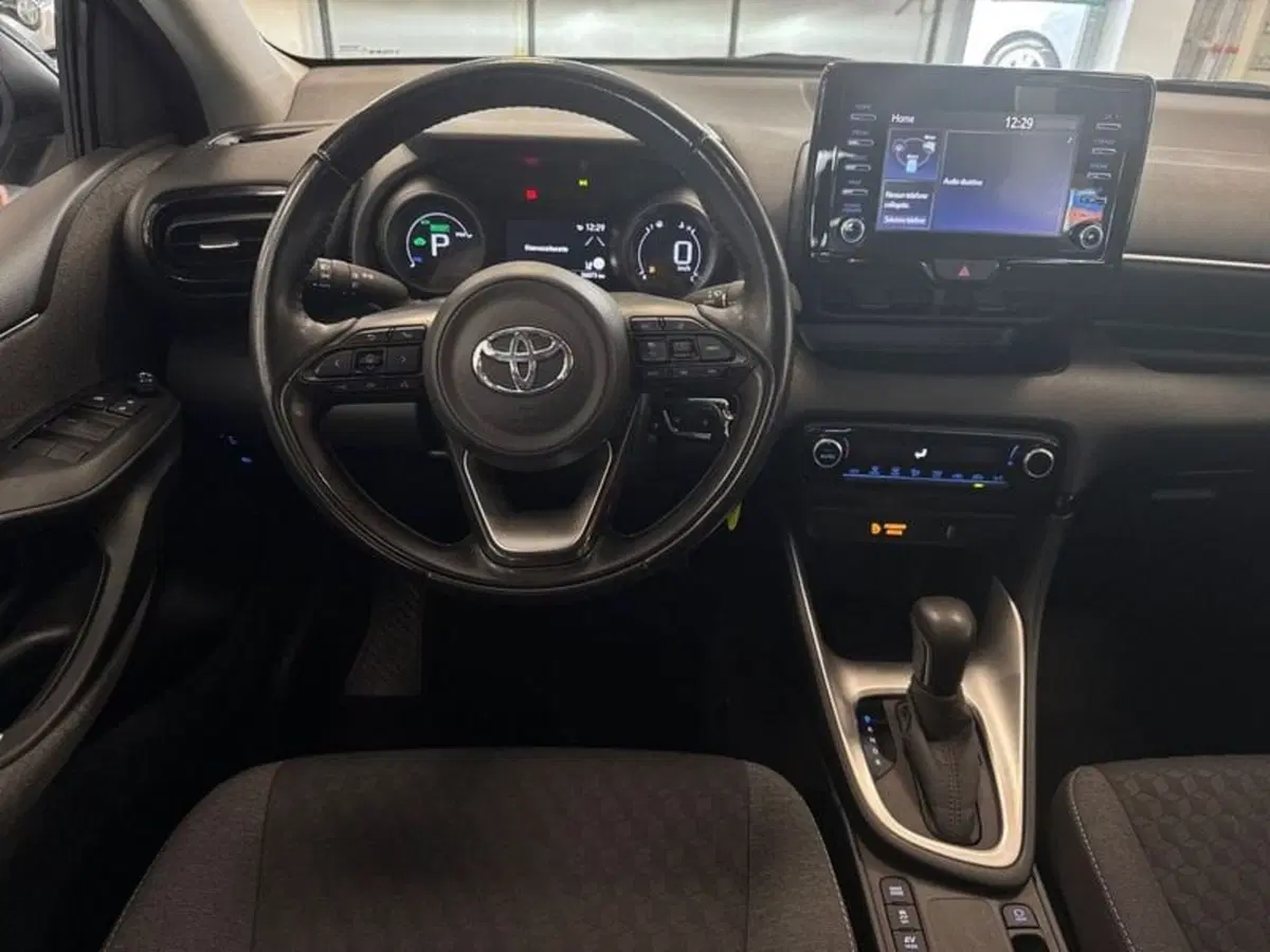 Toyota Yaris usata a Prato (11)