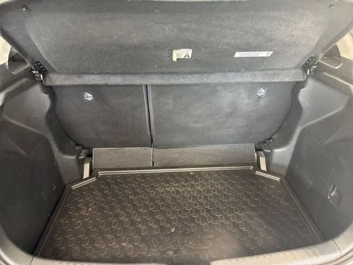 Toyota Yaris usata a Prato (12)