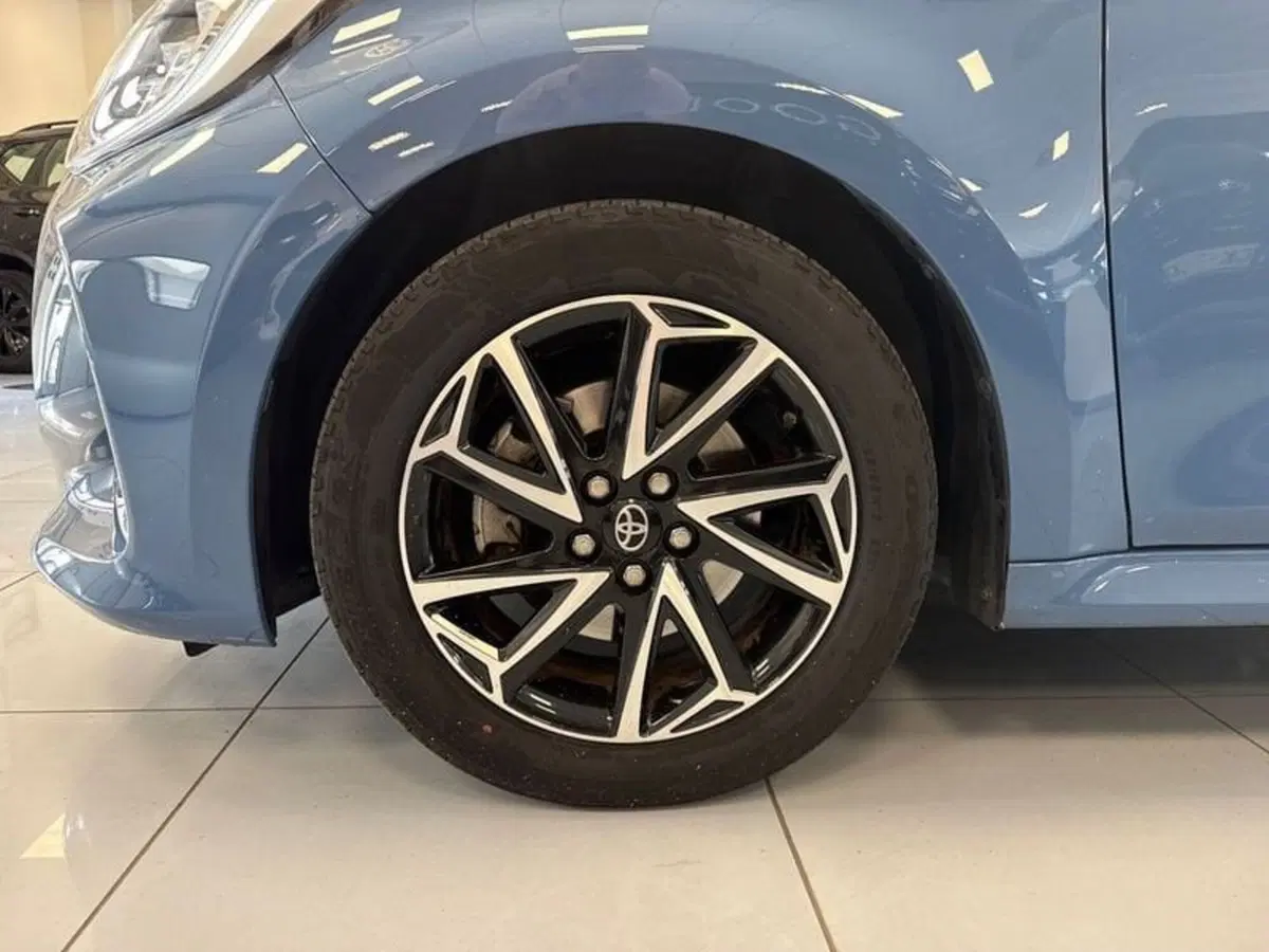 Toyota Yaris usata a Prato (9)