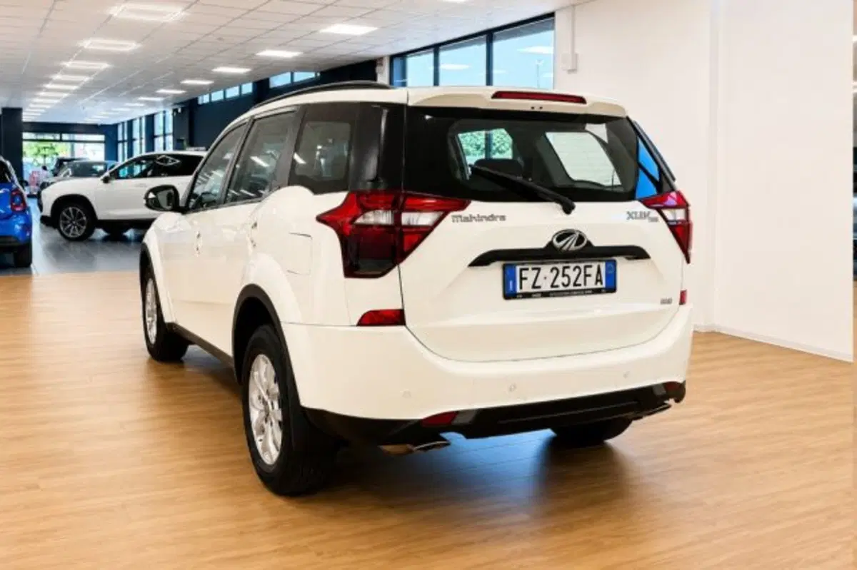 Mahindra XUV500 usata a Latina (5)