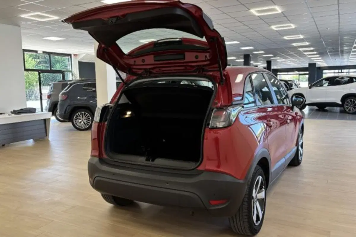 Opel Crossland usata a Latina (7)