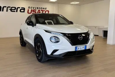 Nissan Juke 1.6 hev N-Connecta del 2023 usata a Fondi