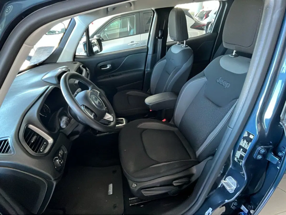 Jeep Renegade usata a Brindisi (14)