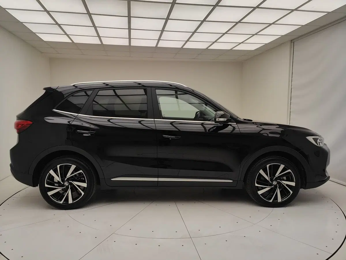 Mg ZS EV usata a Como (19)