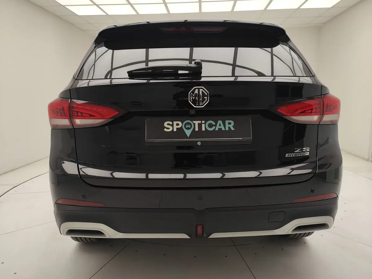 Mg ZS EV usata a Como (5)