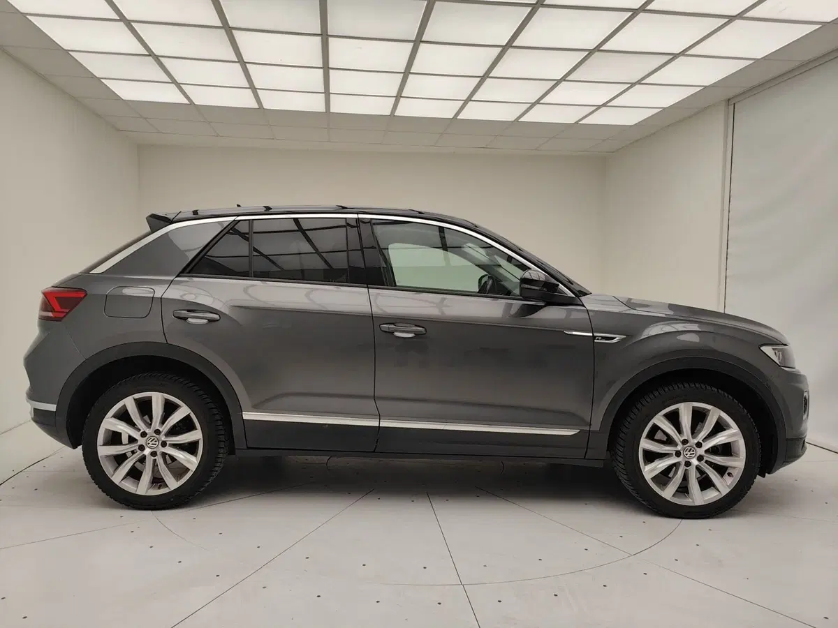 Volkswagen T-Roc usata a Como (19)