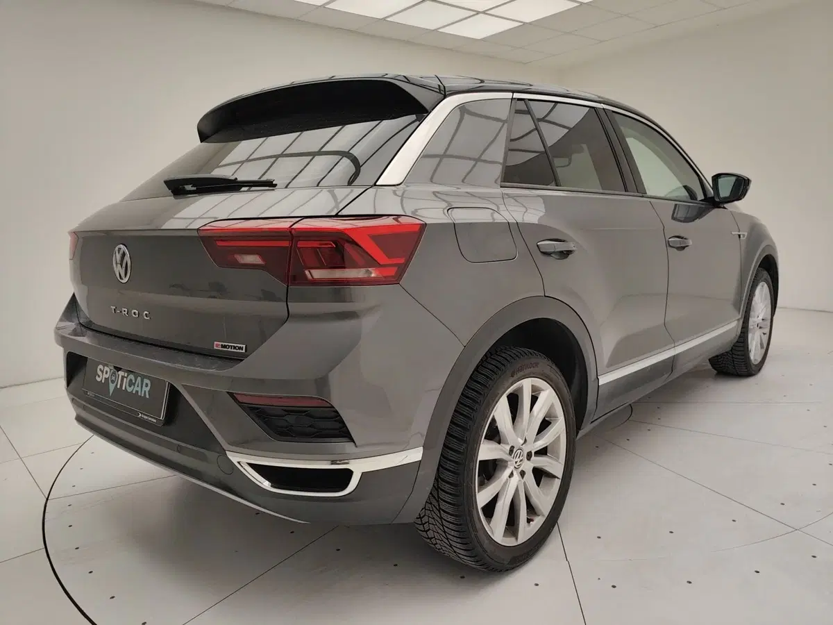 Volkswagen T-Roc usata a Como (6)