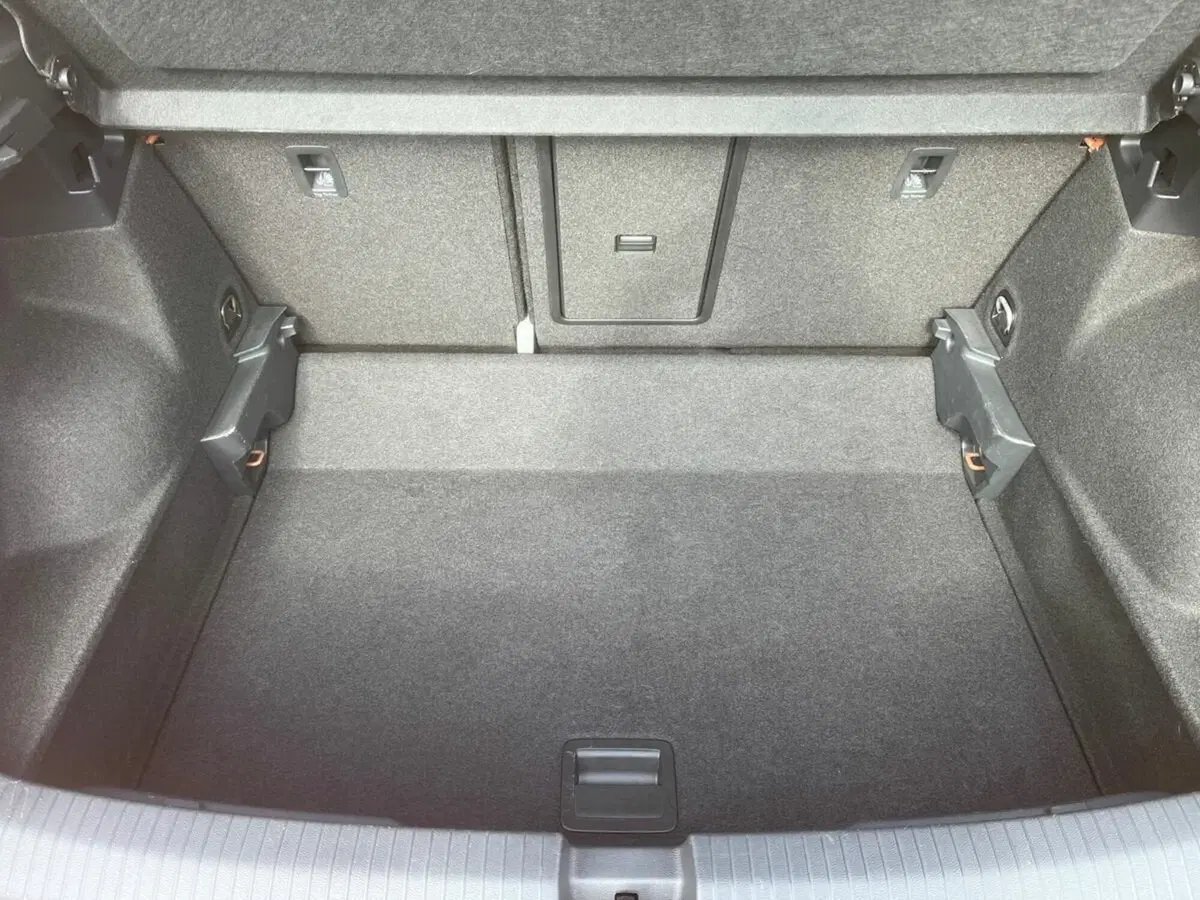 Volkswagen T-Roc usata a Lecco (5)