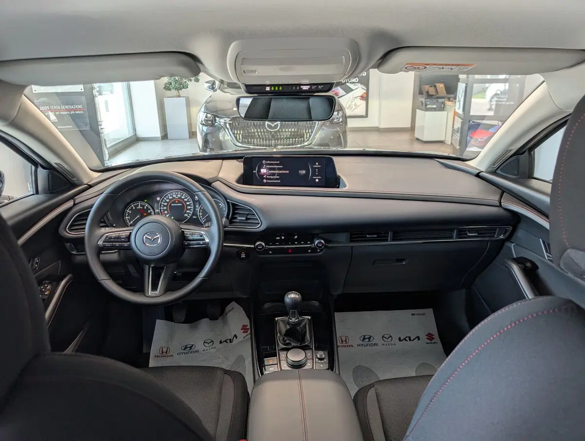 Mazda CX-30 nuova a Napoli (15)