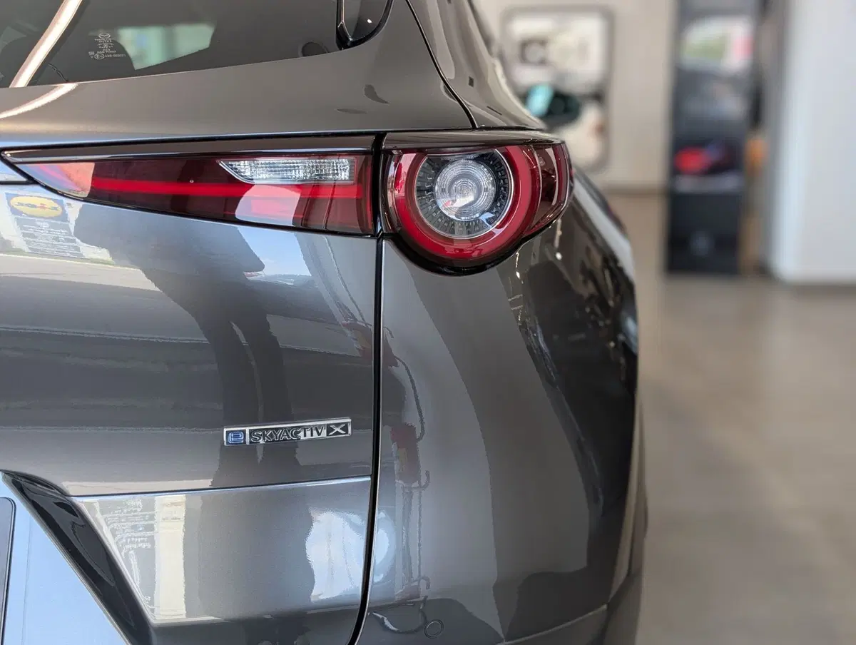 Mazda CX-30 nuova a Napoli (6)