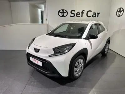Toyota Aygo X 1.0 VVT-i 72 CV 5 porte Limited Air del 2025 usata a Milano