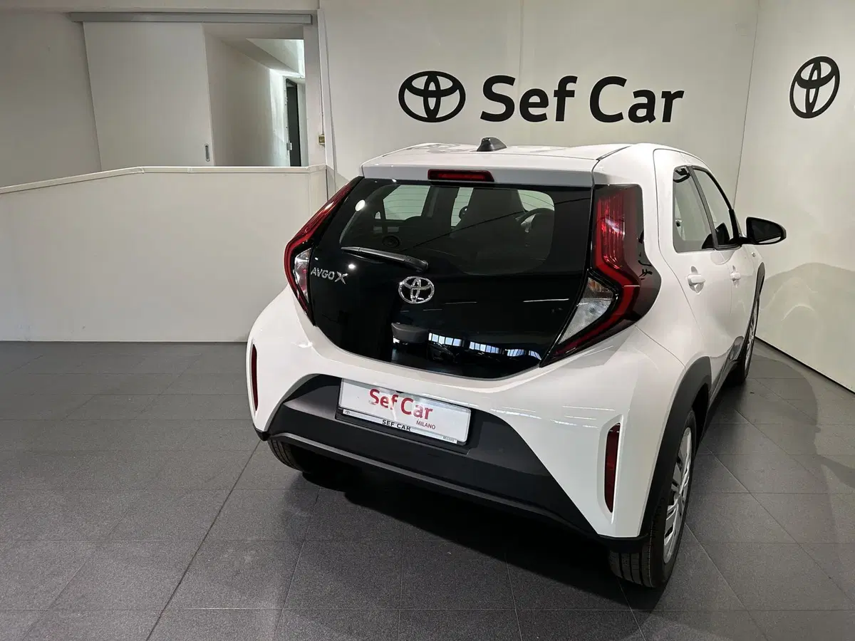Toyota Aygo X usata a Milano (4)