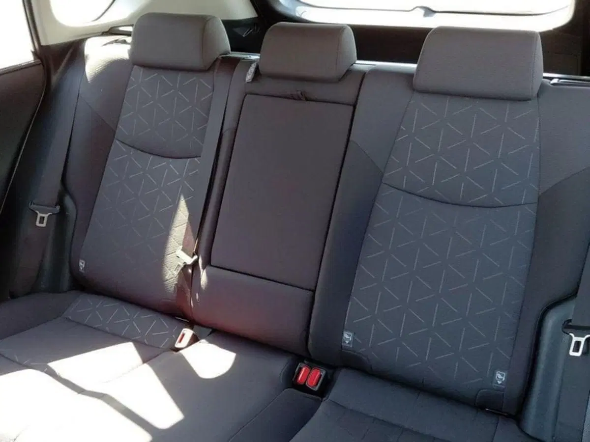 Toyota Rav4 usata a Cagliari (12)