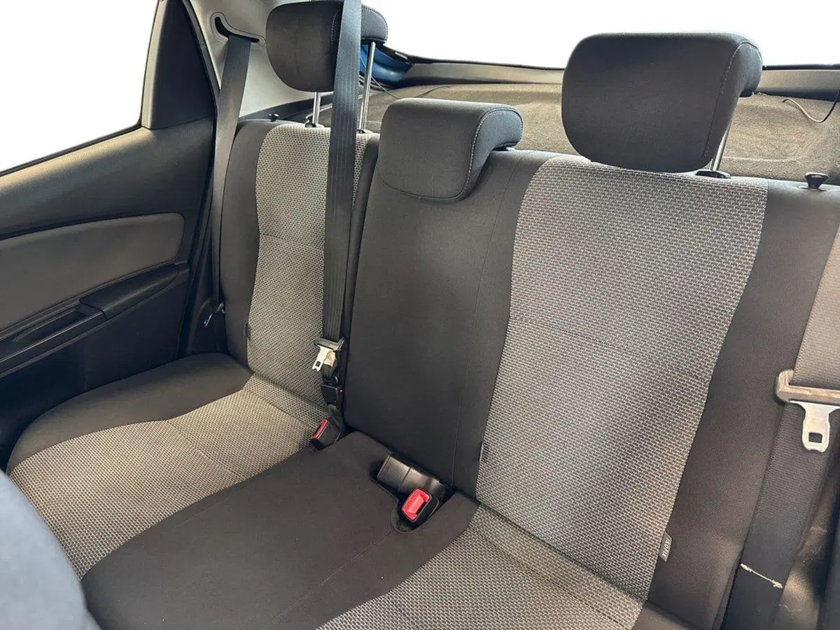 Toyota Yaris usata a Prato (14)