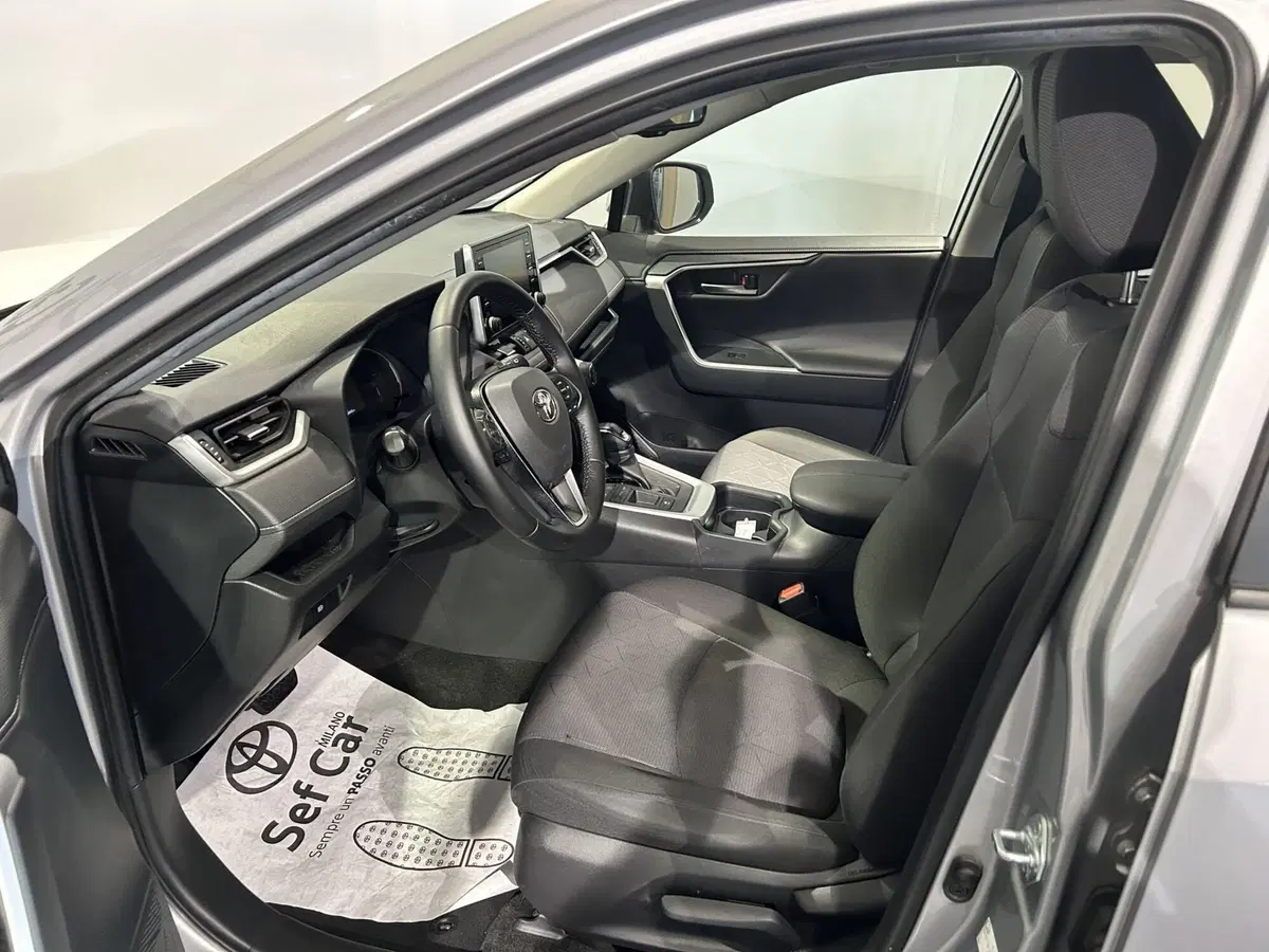 Toyota Rav4 usata a Milano (11)