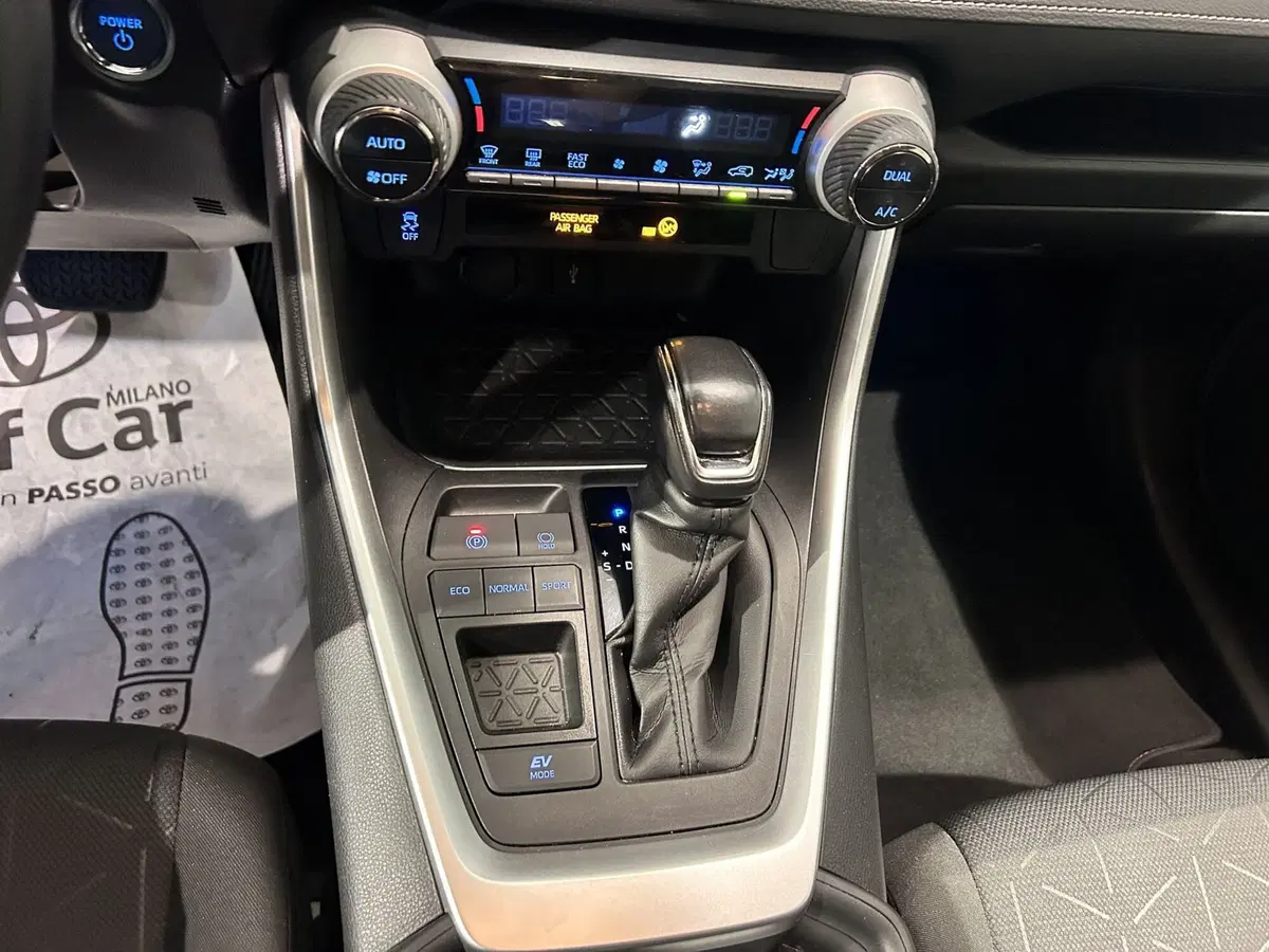 Toyota Rav4 usata a Milano (16)