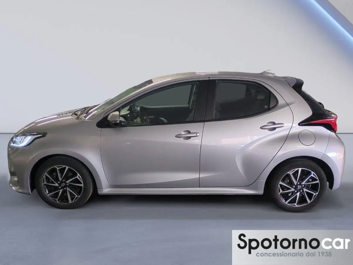 Toyota Yaris usata a Milano (2)