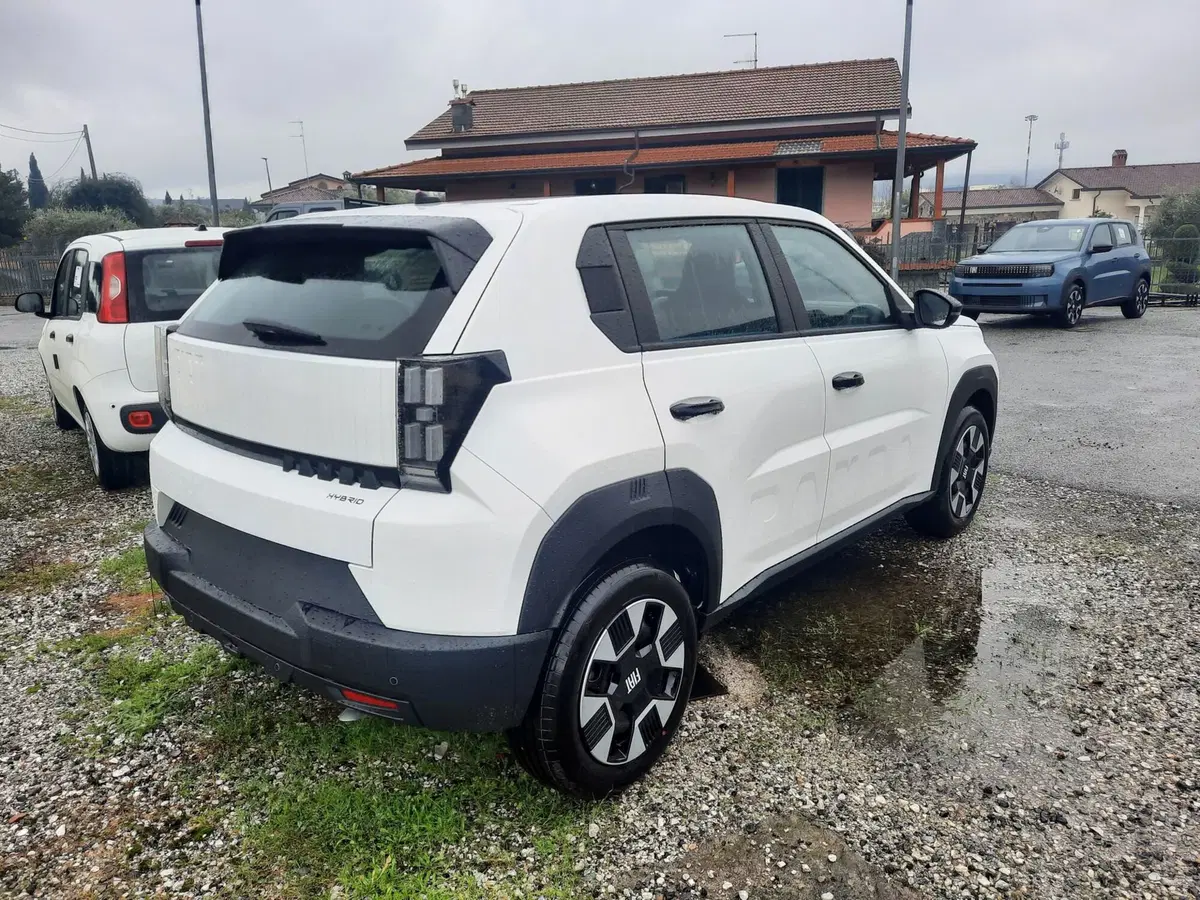 Fiat Grande Panda nuova a La Spezia (7)