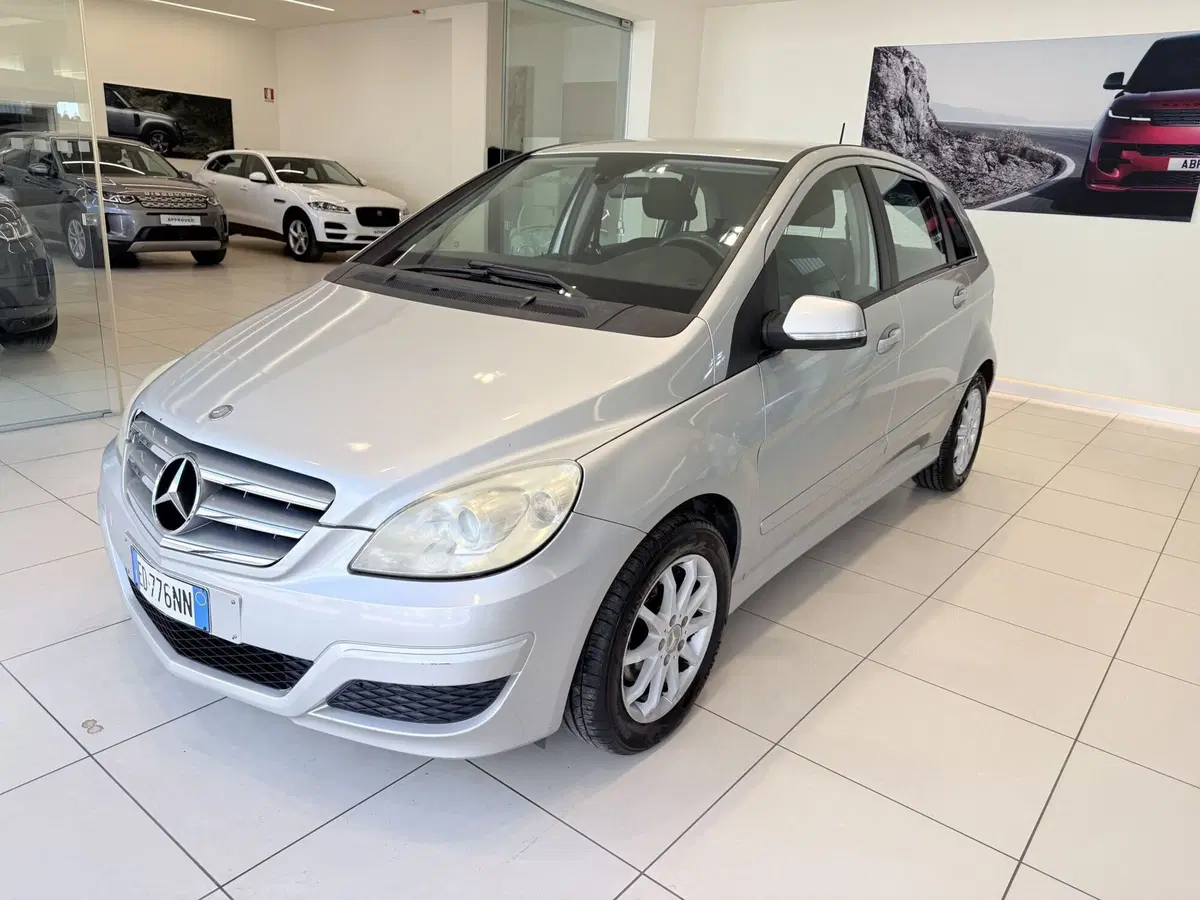 Mercedes-Benz Classe B usata a Latina