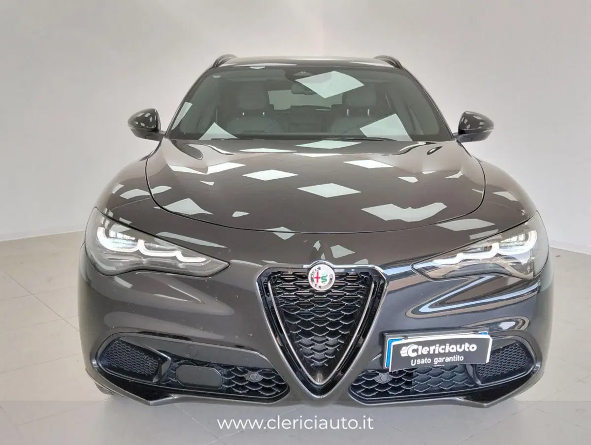 Alfa Romeo Stelvio usata a Como (6)