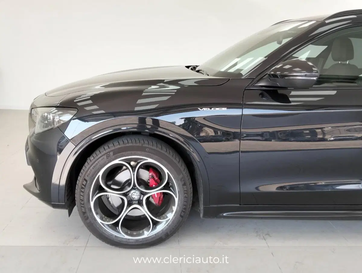 Alfa Romeo Stelvio usata a Como (9)
