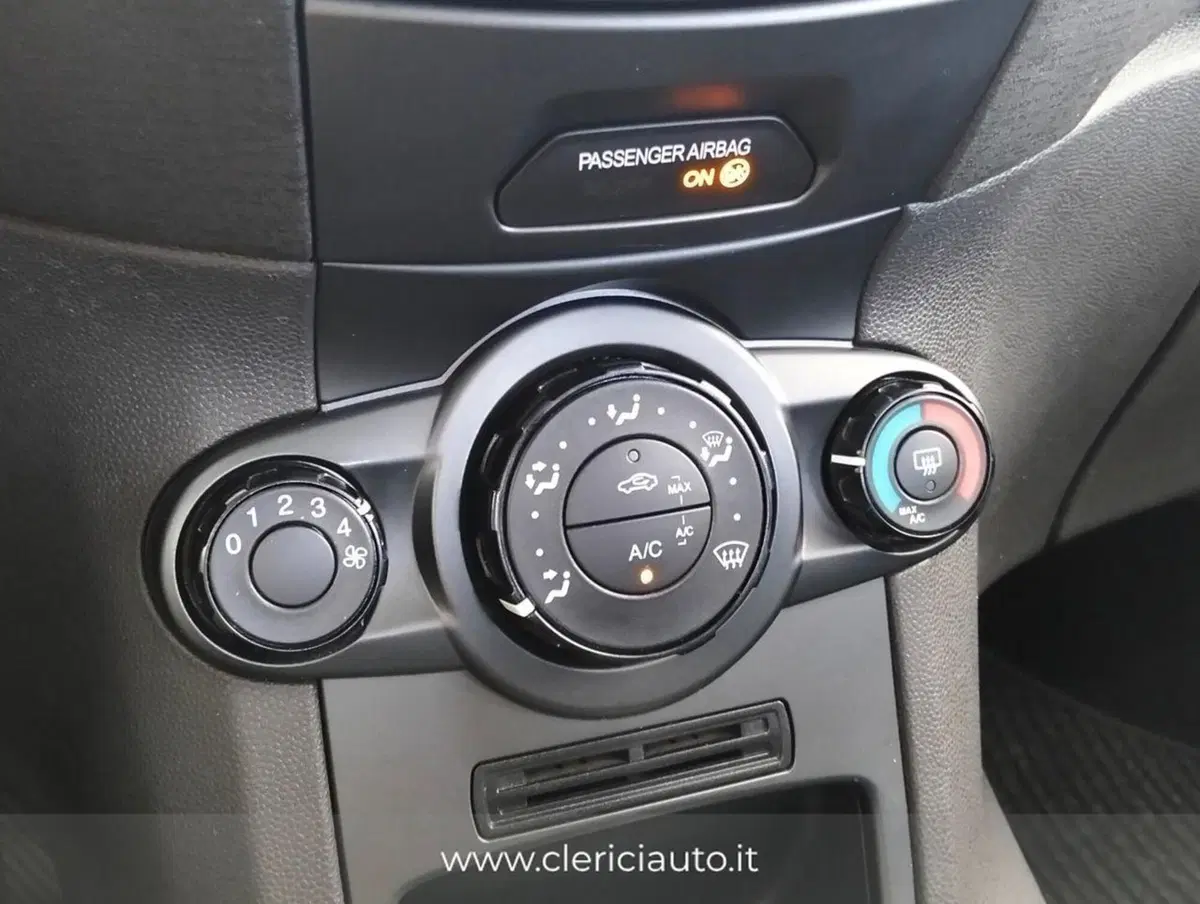 Ford Fiesta usata a Como (13)