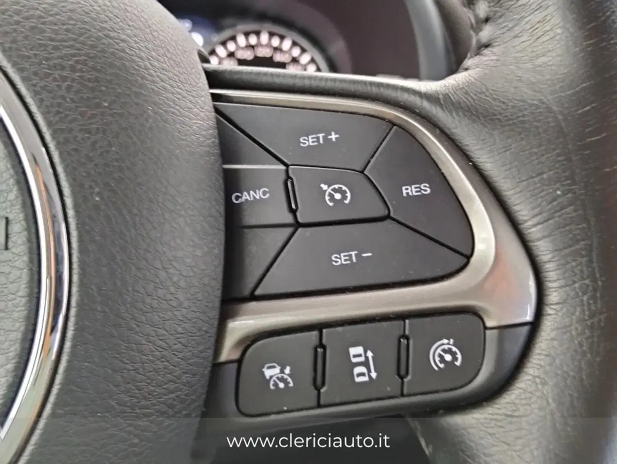 Jeep Renegade usata a Como (11)