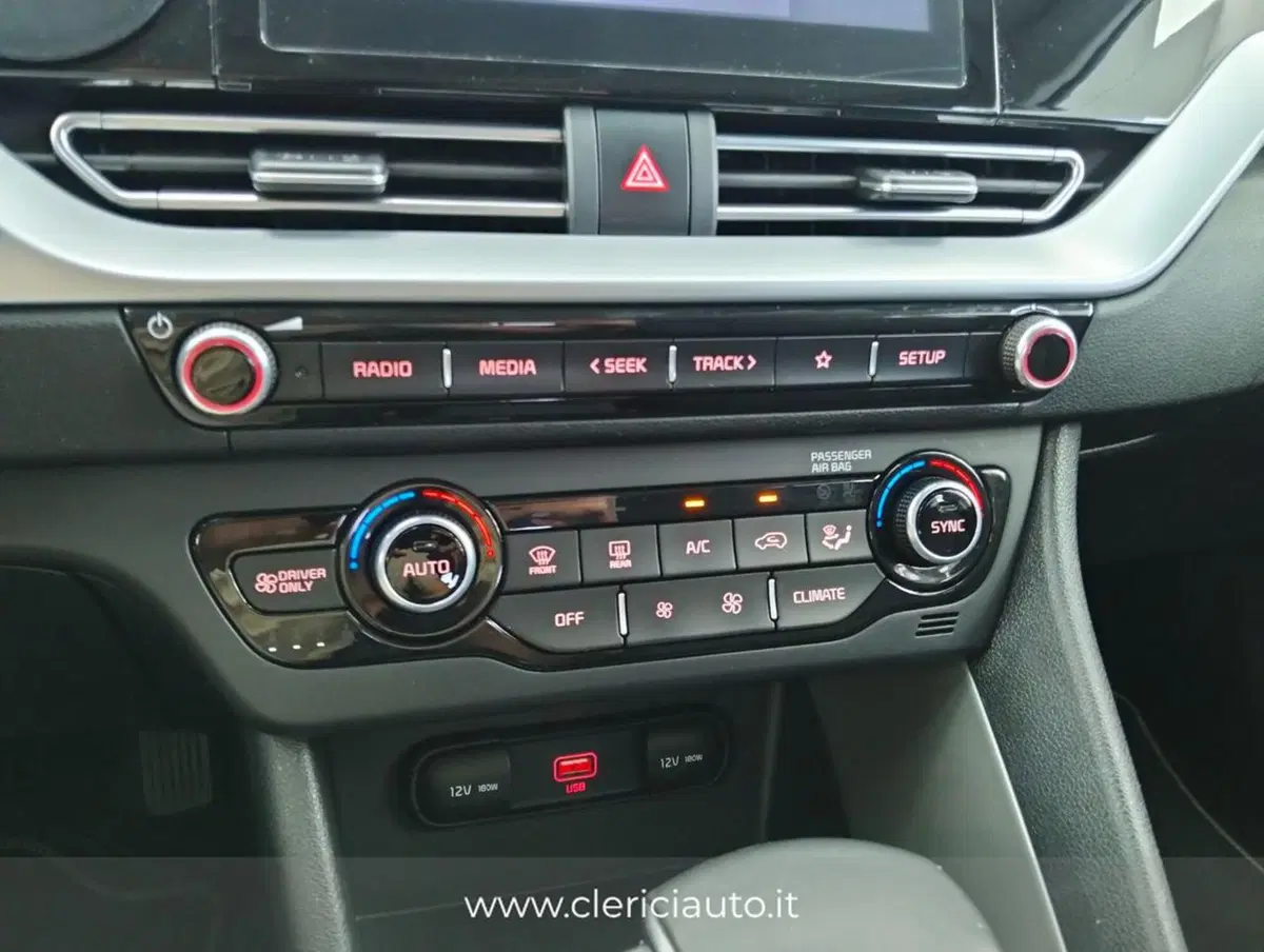 Kia Niro usata a Como (17)