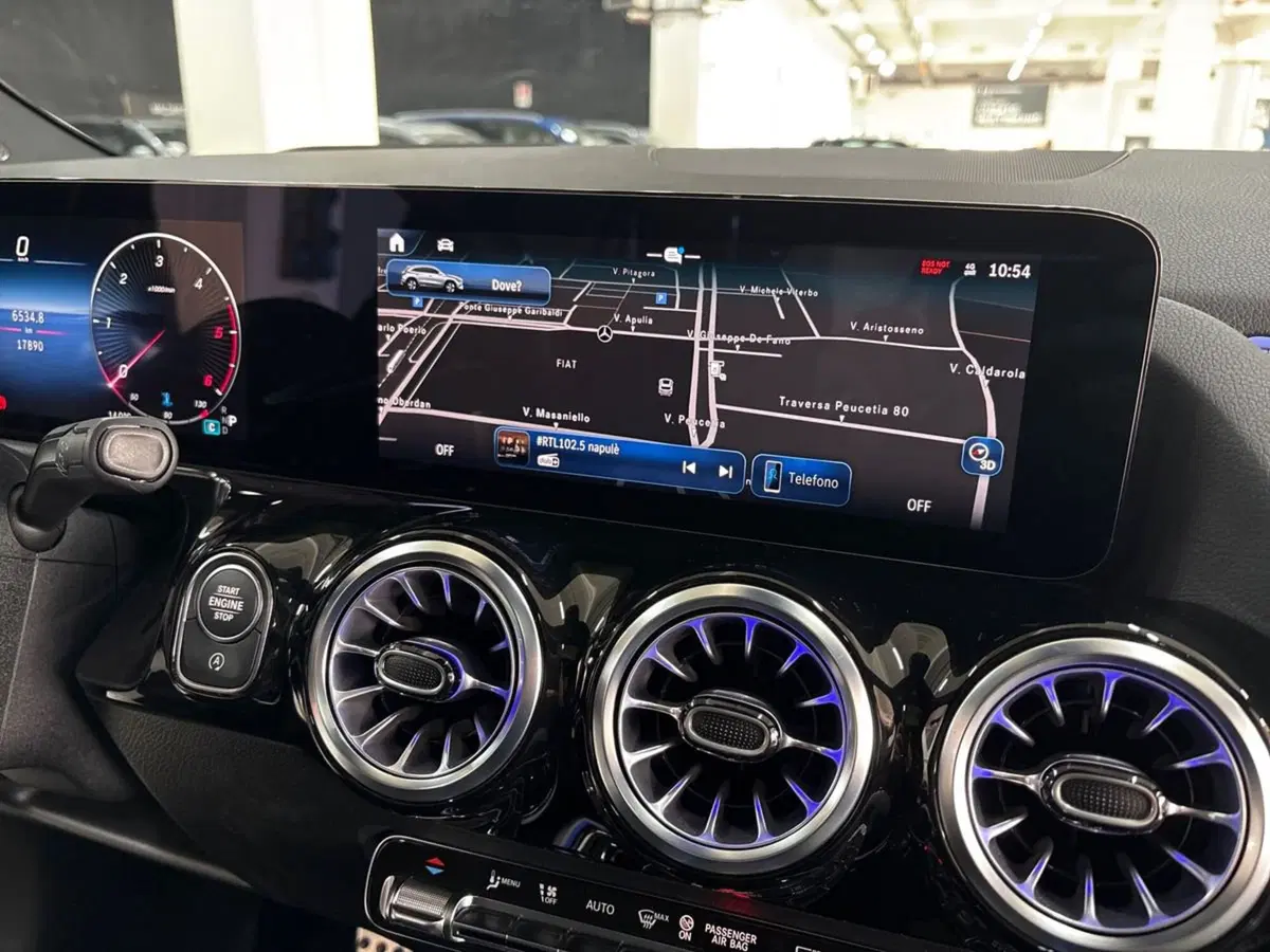 Mercedes-Benz GLA SUV usata a Lecce (12)