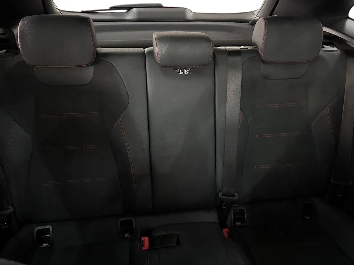 Mercedes-Benz GLA SUV usata a Lecce (16)