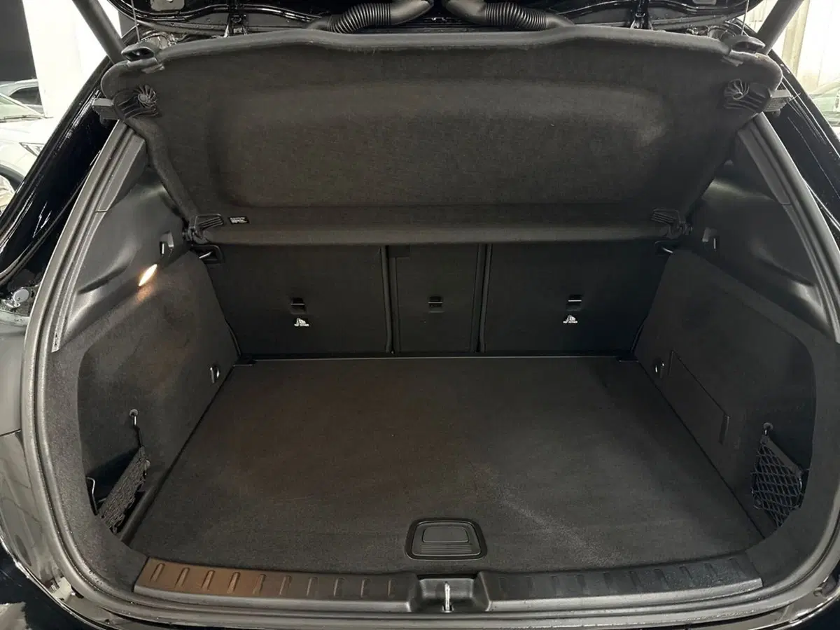Mercedes-Benz GLA SUV usata a Lecce (8)