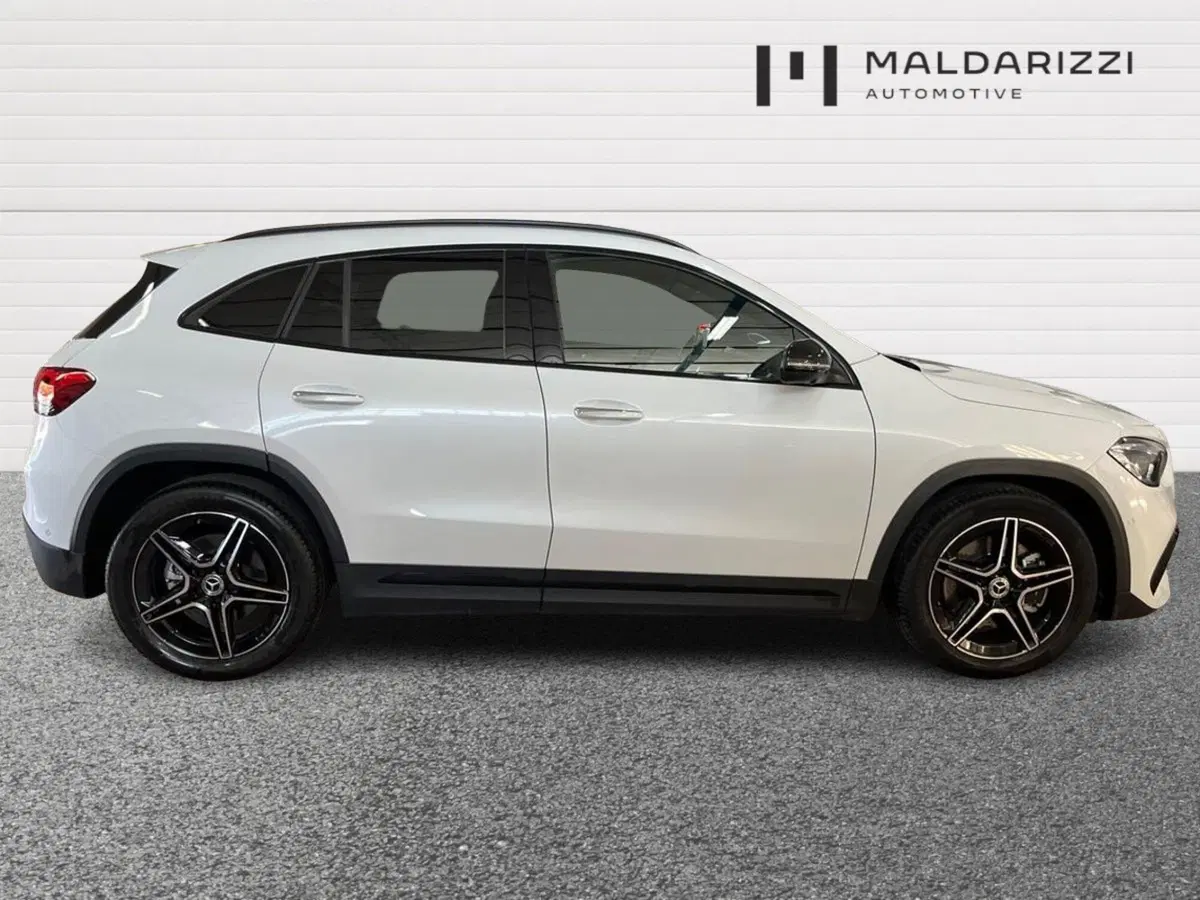Mercedes-Benz GLA SUV usata a Bari (5)