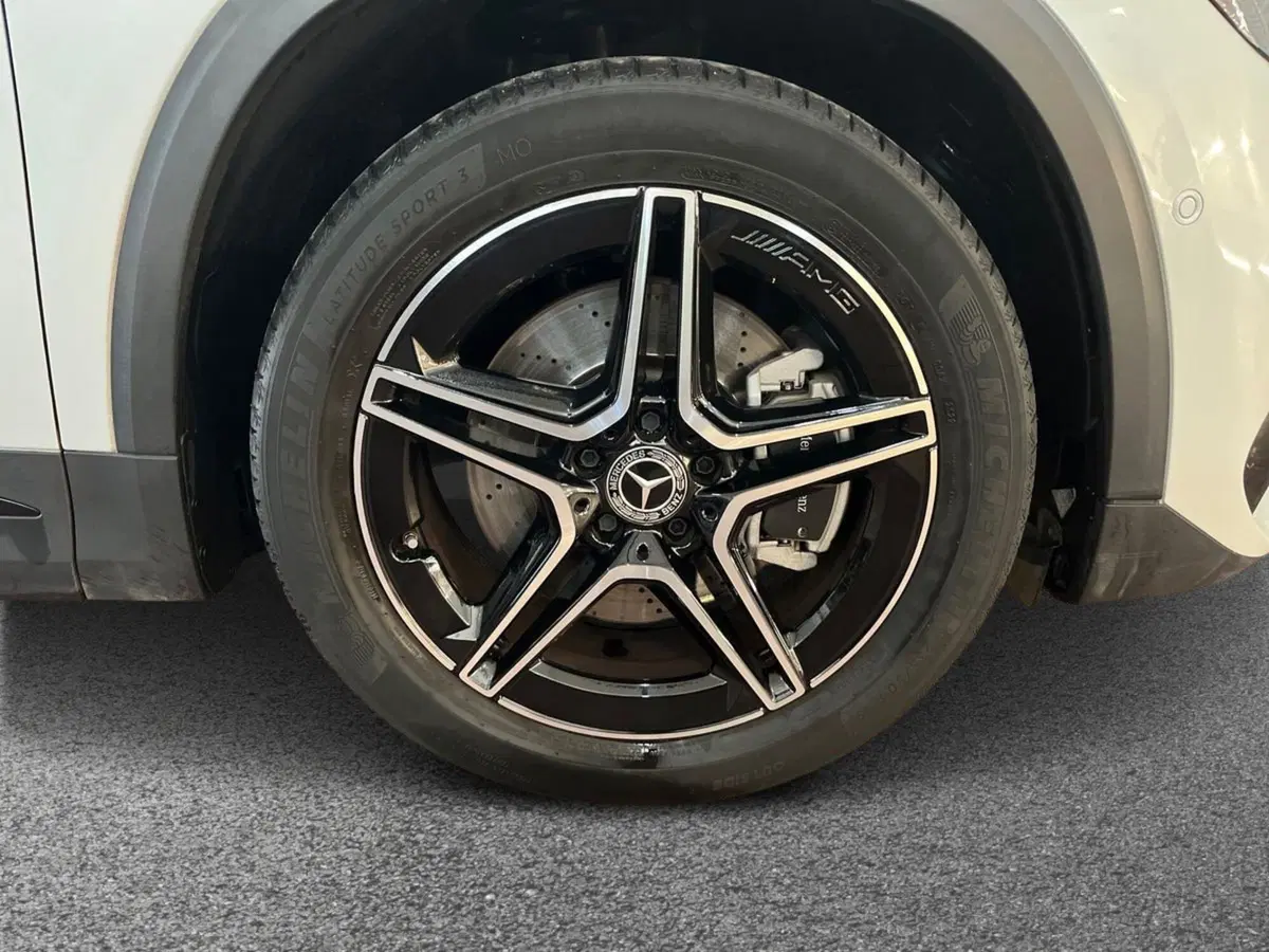 Mercedes-Benz GLA SUV usata a Bari (6)