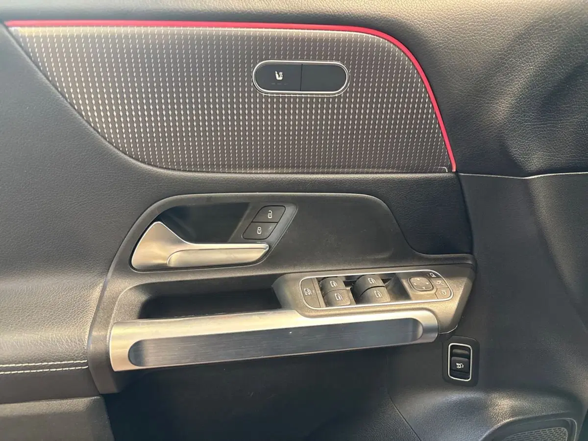Mercedes-Benz GLB usata a Pescara (12)