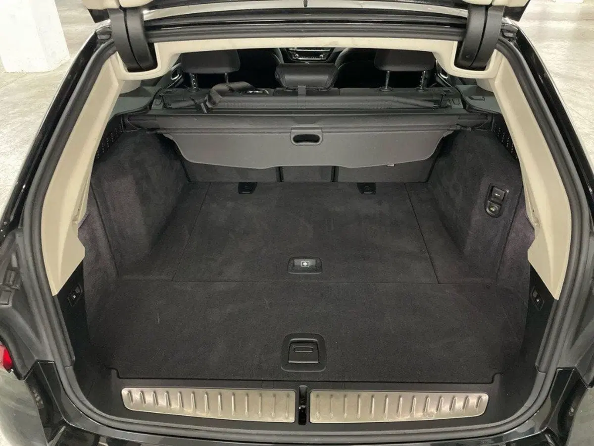 BMW Serie 5 Touring usata a Ancona (7)