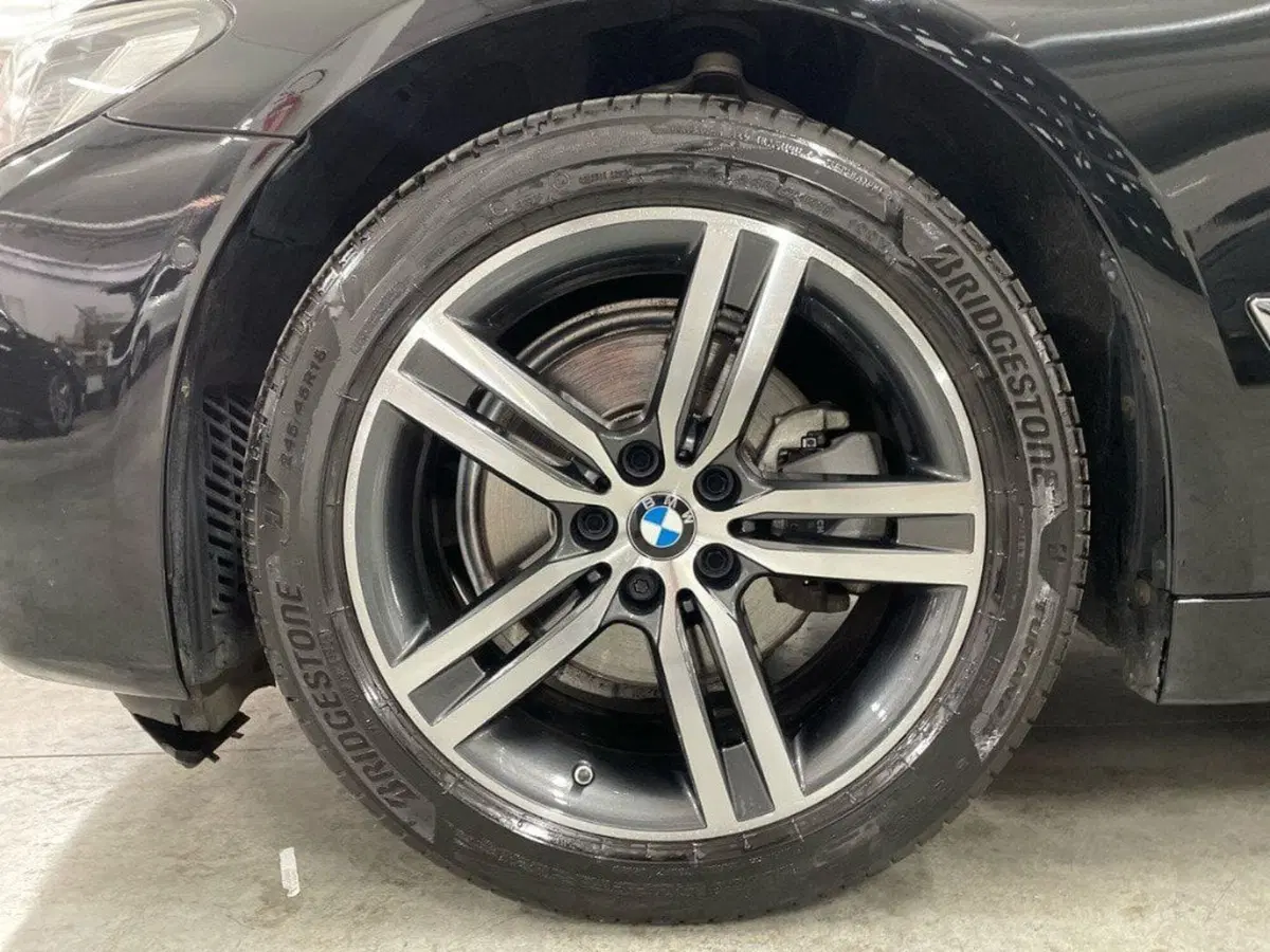 BMW Serie 5 Touring usata a Ancona (8)