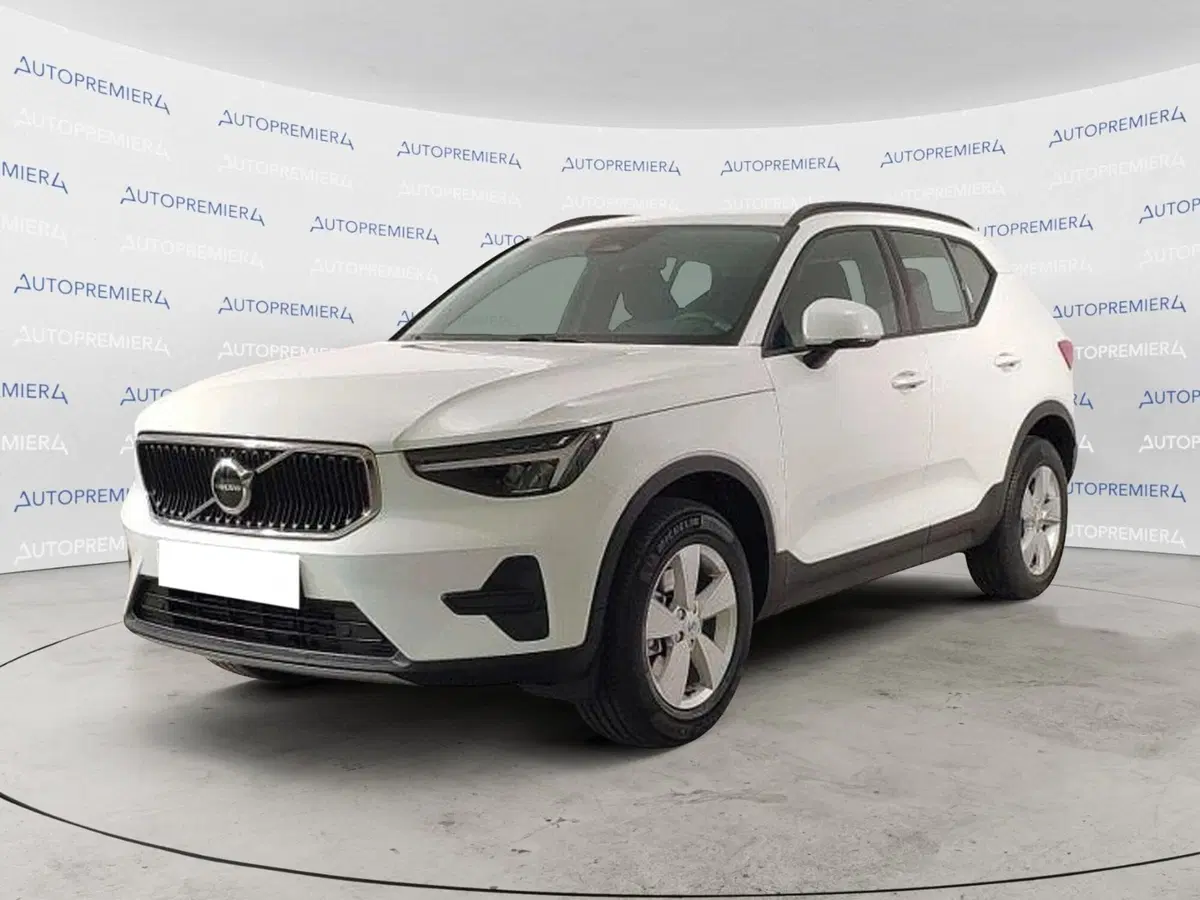 Volvo XC40 nuova a Como