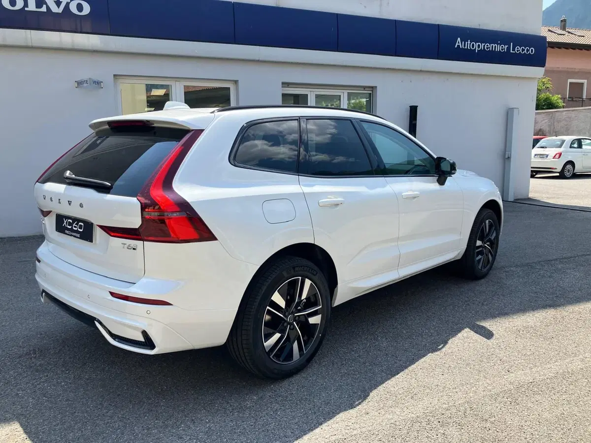 Volvo XC60 nuova a Como (4)