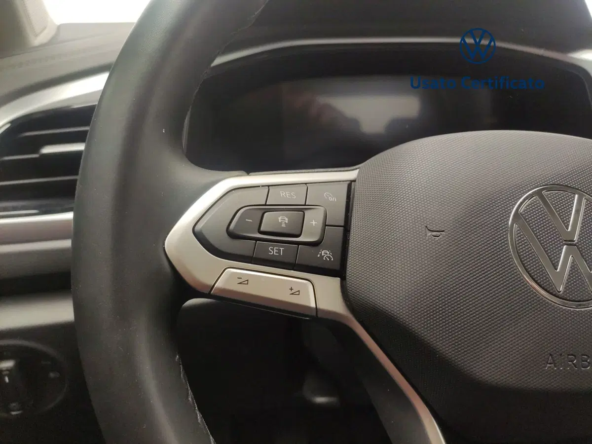 Volkswagen T-Roc usata a Avellino (18)