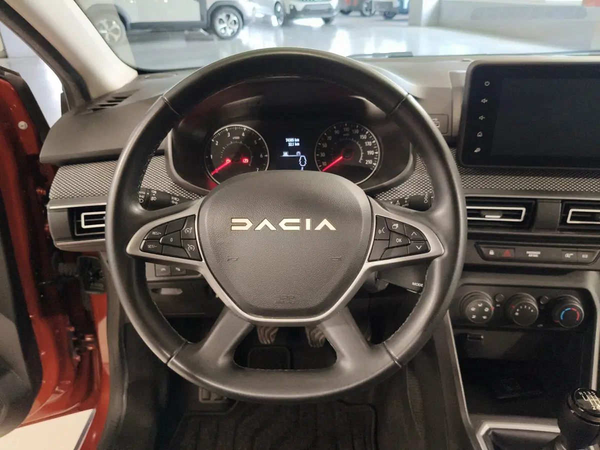 Dacia Jogger usata a Brescia (15)