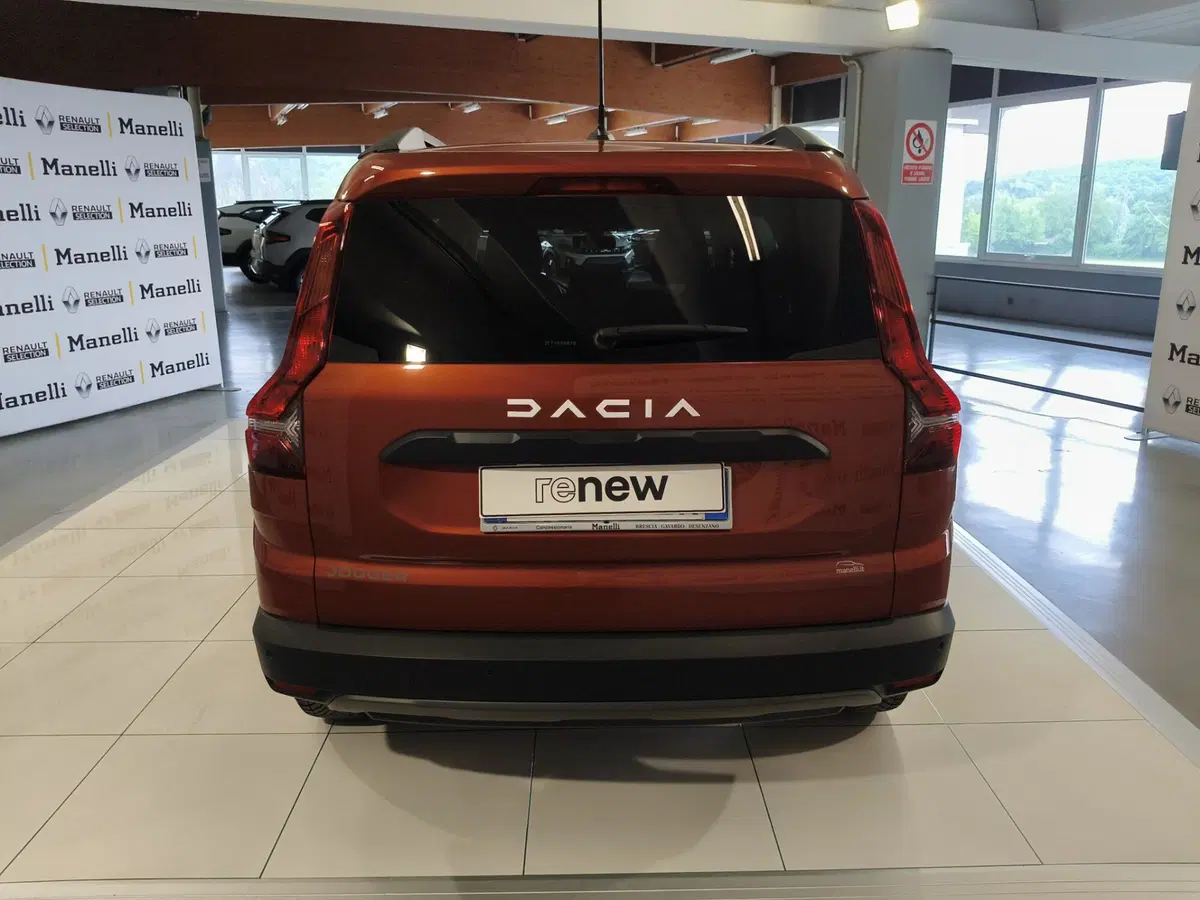 Dacia Jogger usata a Brescia (8)
