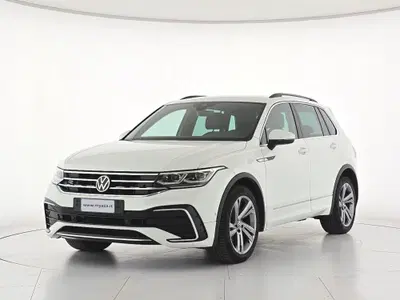 Volkswagen Tiguan Allspace 2.0 tdi R-Line 150cv dsg del 2021 usata a Alessandria