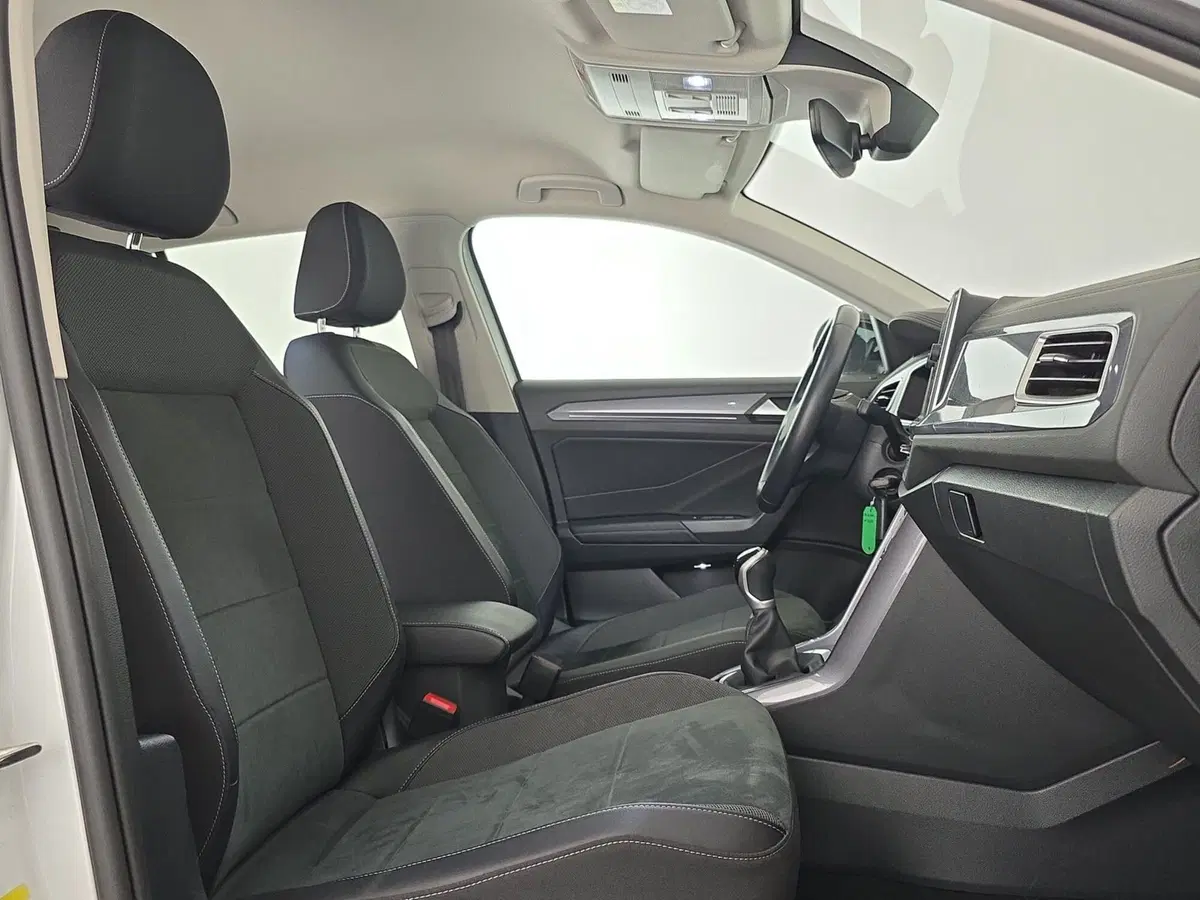 Volkswagen T-Roc usata a Asti (12)