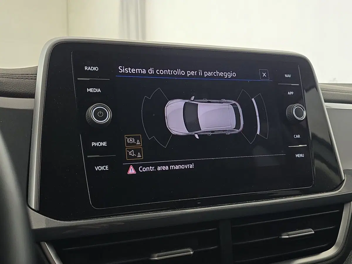 Volkswagen T-Roc usata a Asti (14)
