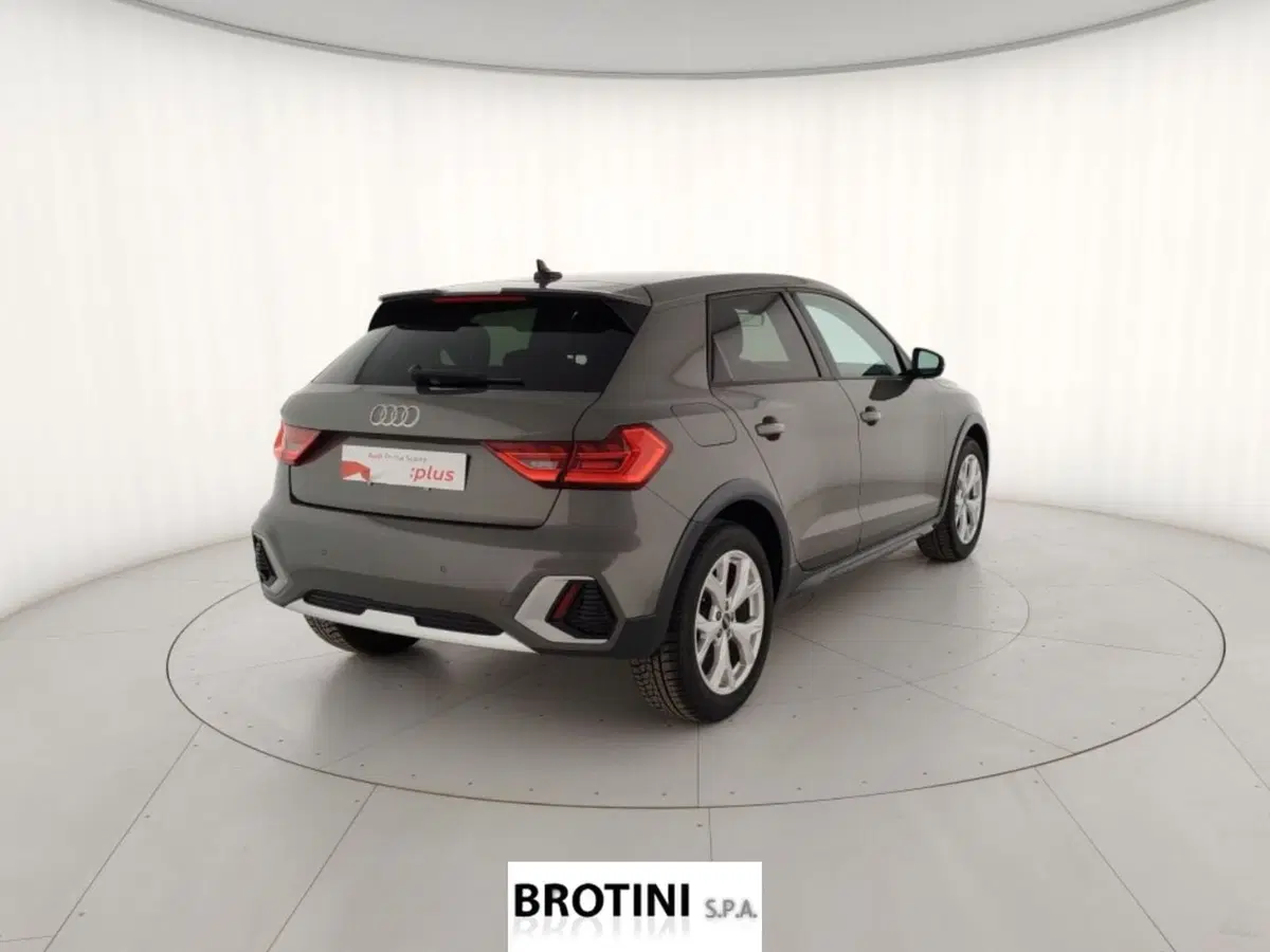 Audi A1 allstreet usata a La Spezia (3)