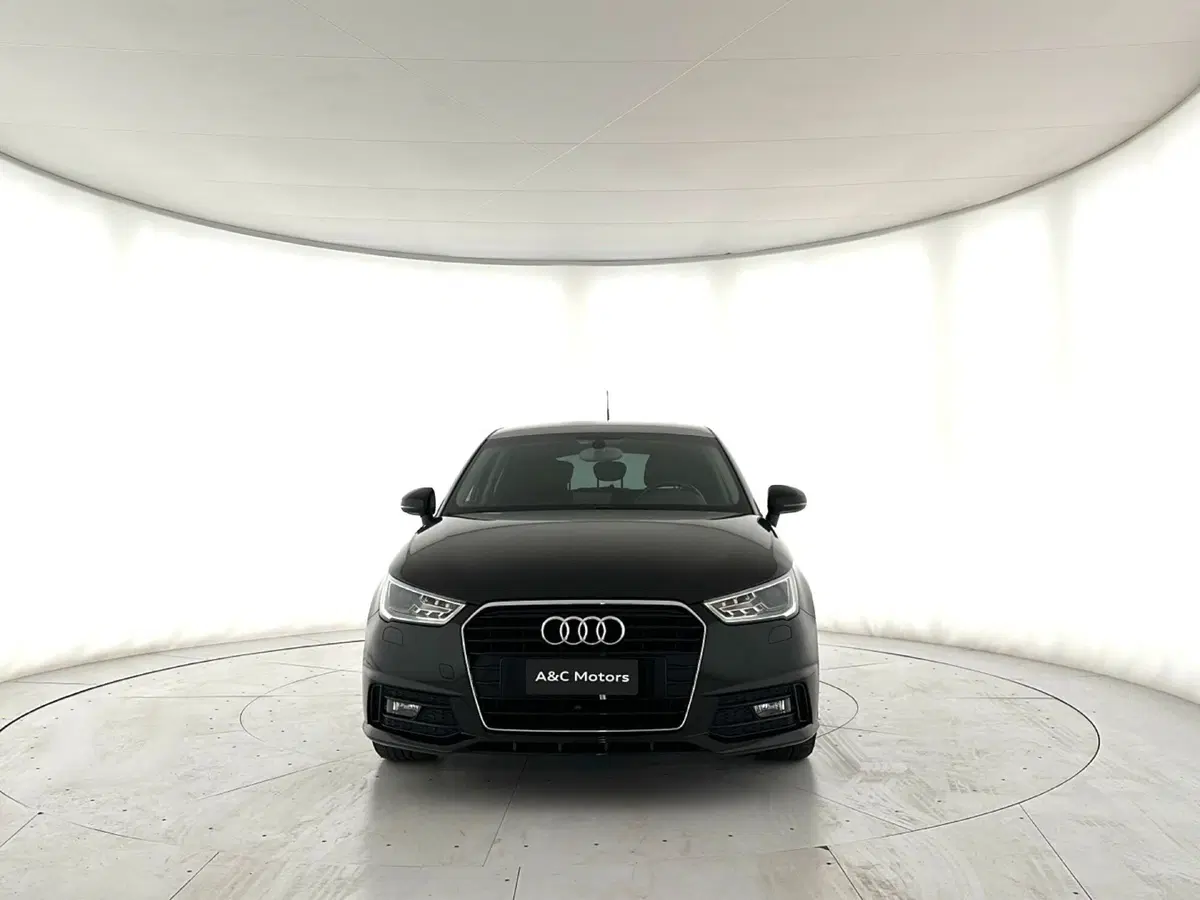 Audi A1 Sportback usata a Napoli (2)